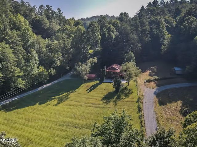676 Rocky Flats Road, Cosby, TN 37722