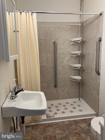 2860 HIGH AVE, Bensalem, PA 19020