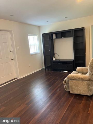 2860 HIGH AVE, Bensalem, PA 19020