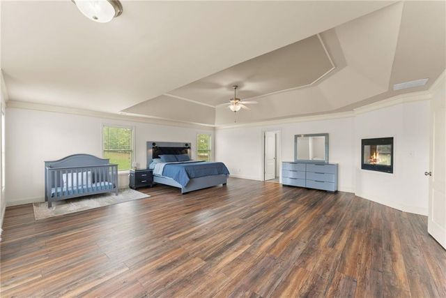 2868 Rolling Downs Way, Loganville, GA 30052