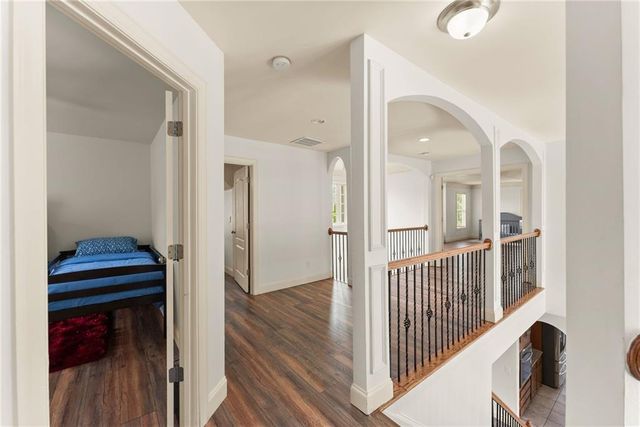 2868 Rolling Downs Way, Loganville, GA 30052