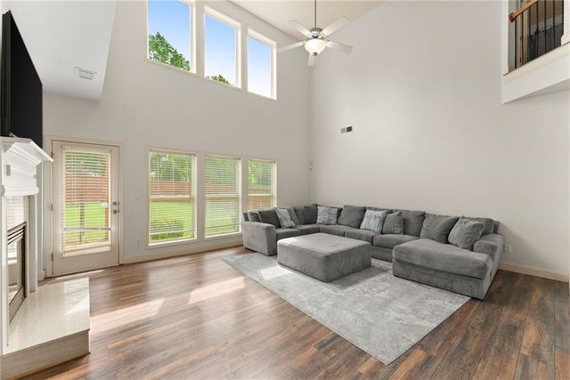 2868 Rolling Downs Way, Loganville, GA 30052