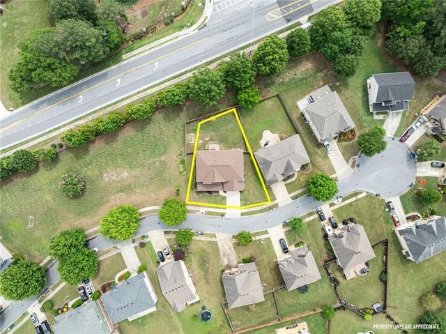 2868 Rolling Downs Way, Loganville, GA 30052