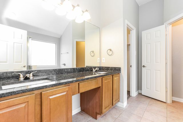 2240 Sparrow Hawk Court, Grand Prairie, TX 75052