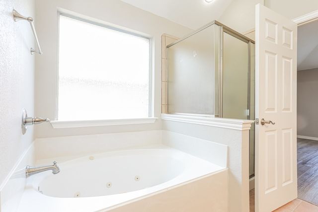 2240 Sparrow Hawk Court, Grand Prairie, TX 75052