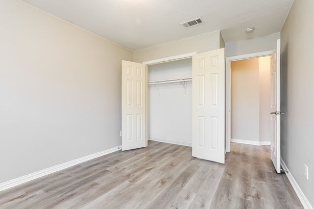 2240 Sparrow Hawk Court, Grand Prairie, TX 75052