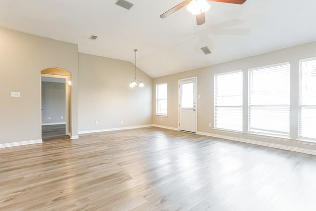 2240 Sparrow Hawk Court, Grand Prairie, TX 75052