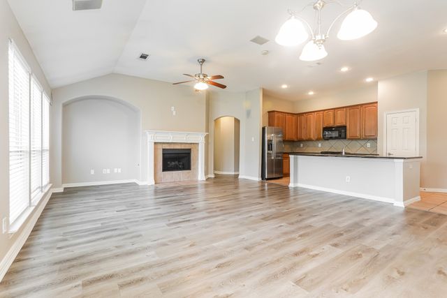 2240 Sparrow Hawk Court, Grand Prairie, TX 75052