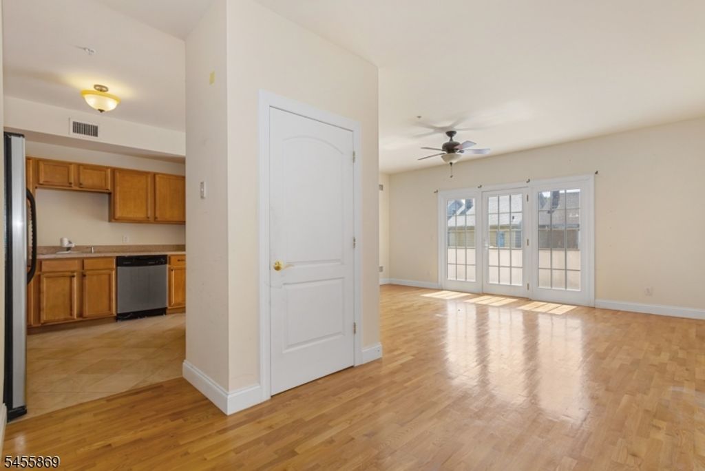 1677 Springfield Ave 2, Maplewood Twp., NJ 07040 — photo 3