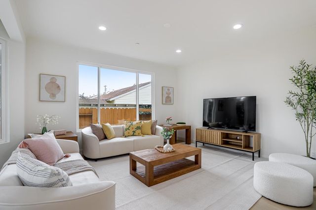 2152 Forbes Avenue, Santa Clara, CA 95050