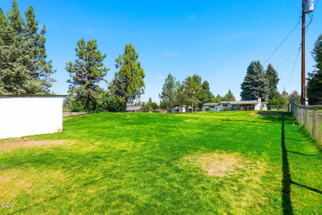 63825 Scenic Drive, Bend, OR 97703