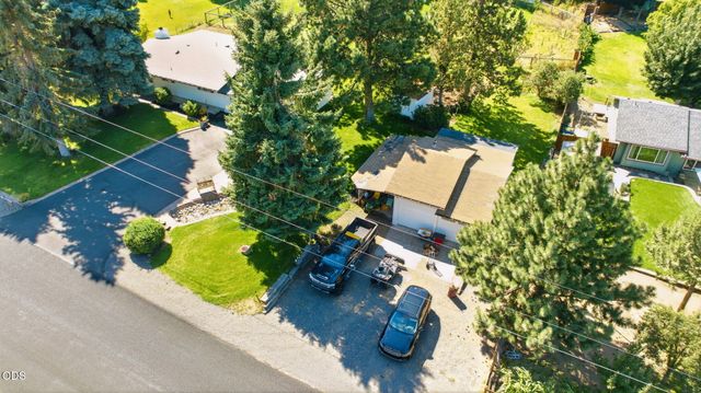 63825 Scenic Drive, Bend, OR 97703