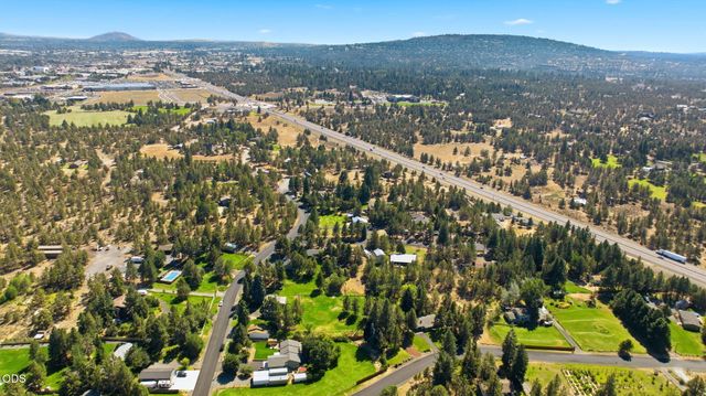 63825 Scenic Drive, Bend, OR 97703