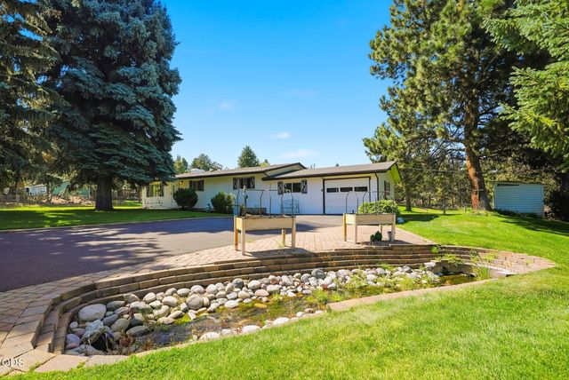 63825 Scenic Drive, Bend, OR 97703