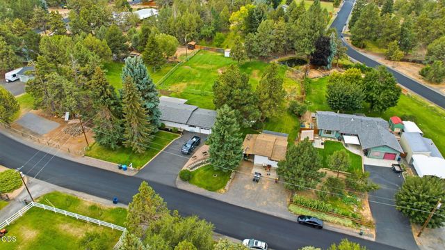63825 Scenic Drive, Bend, OR 97703