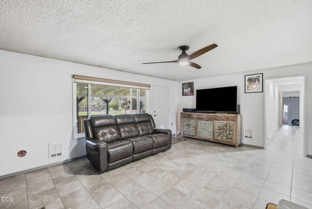 63825 Scenic Drive, Bend, OR 97703