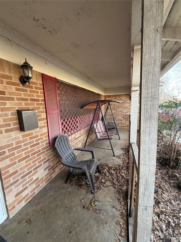 1516 Shilling Drive, Fort Worth, TX 76103