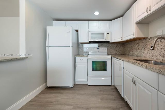 494 Monaco K 494, Delray Beach, FL 33446