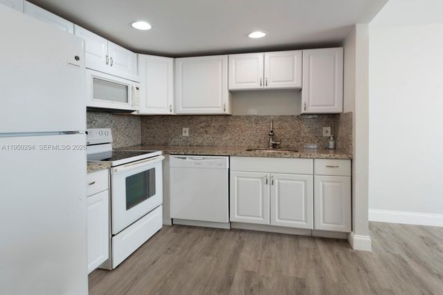 494 Monaco K 494, Delray Beach, FL 33446