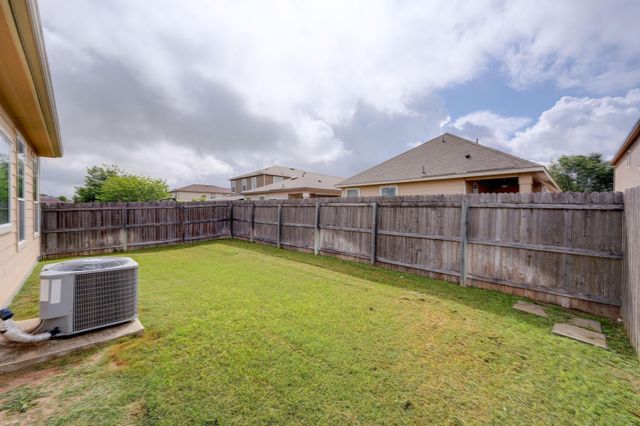 2032 Brandywine DR, New Braunfels, TX 78130