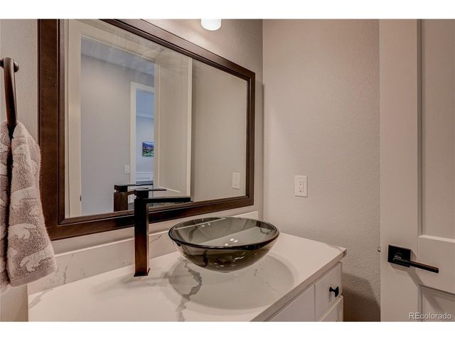 4792 S Acoma St, Englewood, CO 80110