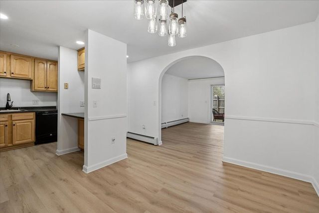 2 Timberwood Dr Unit 101, Goffstown, NH 03045