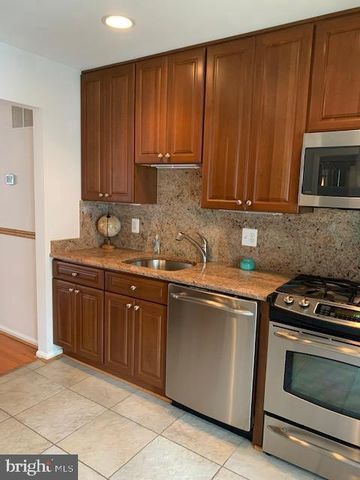 7416 SPRING TREE DR, Springfield, VA 22153