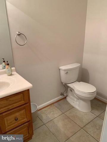 7416 SPRING TREE DR, Springfield, VA 22153