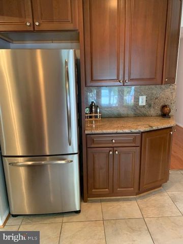 7416 SPRING TREE DR, Springfield, VA 22153