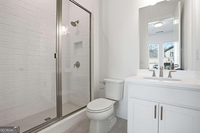 17105 River Overlook Drive, Roswell, GA 30075