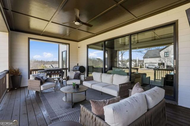 17105 River Overlook Drive, Roswell, GA 30075