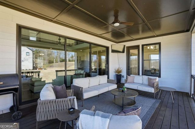 17105 River Overlook Drive, Roswell, GA 30075