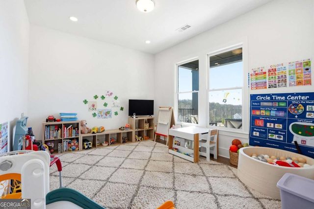 17105 River Overlook Drive, Roswell, GA 30075