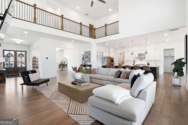 17105 River Overlook Drive, Roswell, GA 30075