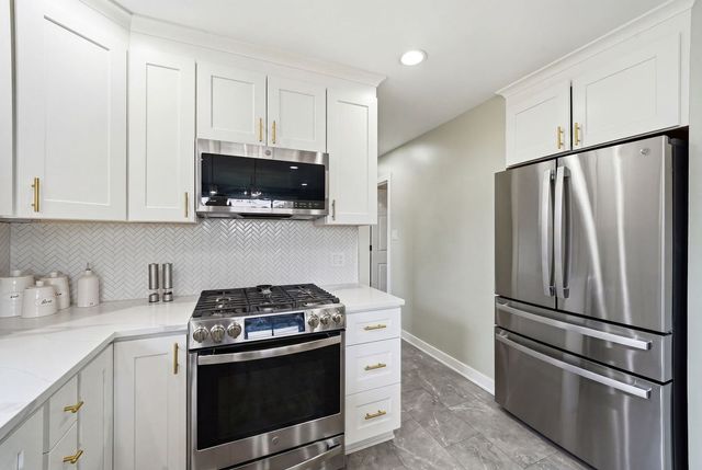 17335 Oleander Avenue, Tinley Park, IL 60477