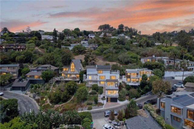 1414 Mar Vista Way, Laguna Beach, CA 92651
