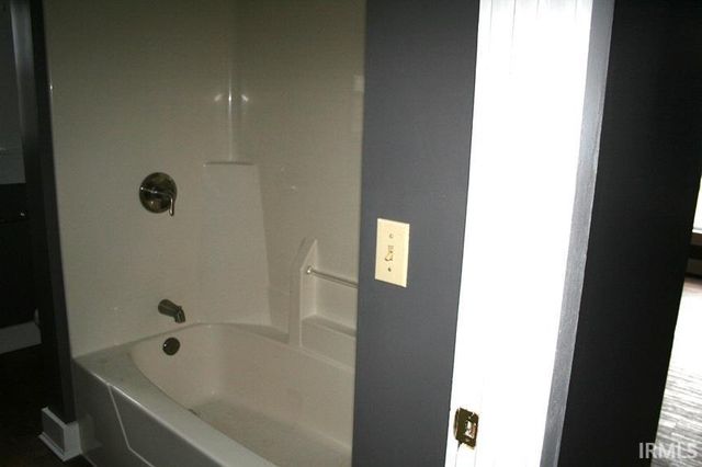 302 WASHINGTON AVENUE, Frankfort, IN 46041