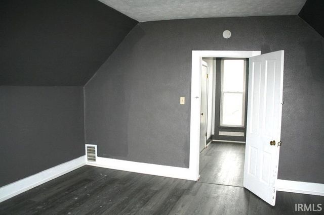 302 WASHINGTON AVENUE, Frankfort, IN 46041