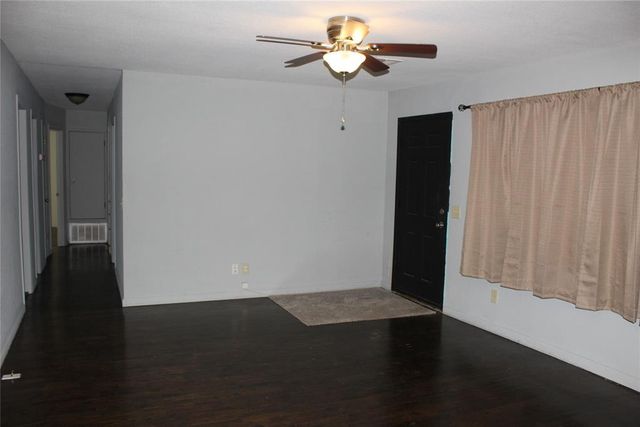 413 W 2nd Street, Wellston, OK 74881
