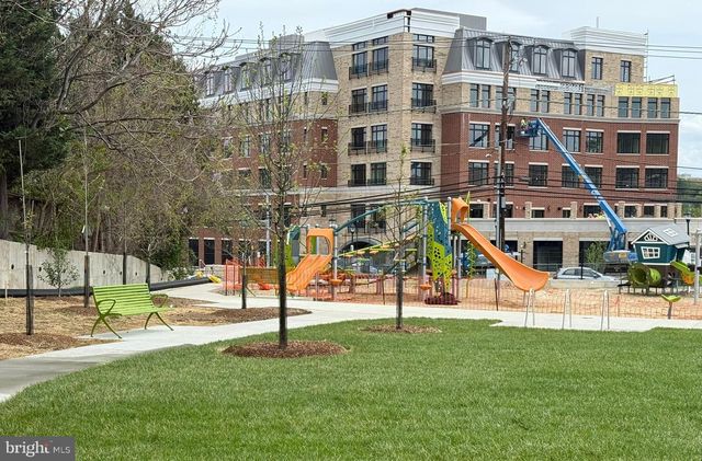 5337 ZENITH OVERLOOK DR, Bethesda, MD 20816