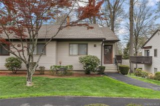 116 Village Road D, Yorktown Heights, NY 10598