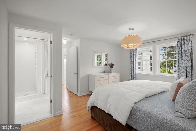5501 11TH ST N, Arlington, VA 22205