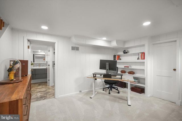 5501 11TH ST N, Arlington, VA 22205