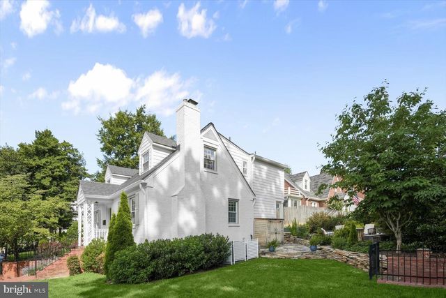 5501 11TH ST N, Arlington, VA 22205
