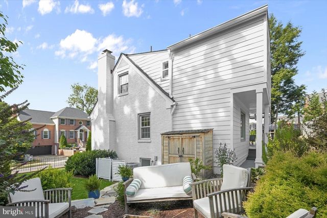 5501 11TH ST N, Arlington, VA 22205