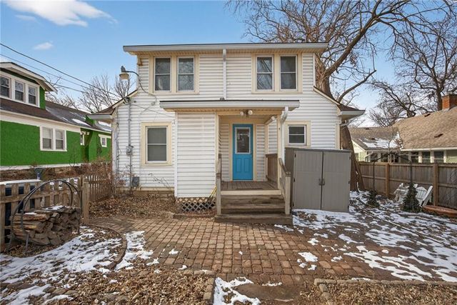 5831 Rockhill Road, Kansas City, MO 64110