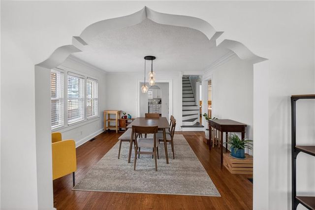 5831 Rockhill Road, Kansas City, MO 64110