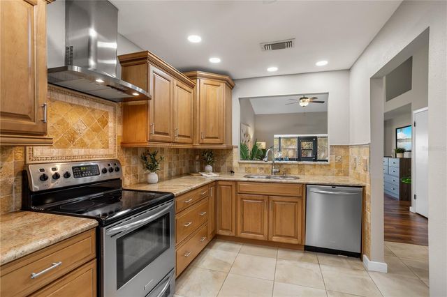 1147 MAPLE CREEK COURT, Altamonte Springs, FL 32714