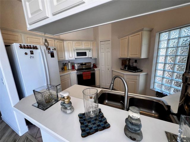 7200 BAY CLUB WAY, Orlando, FL 32835