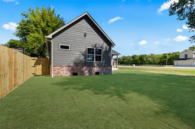 620 E Seminole Place, Tulsa, OK 74106